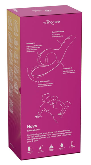Magentafärgad förpackning för We-Vibe Nova 2 Rabbitvibrator, med ett produktdiagram och vit text som beskriver funktioner som flexibel klitorisstimulator och appstyrd vibrator.