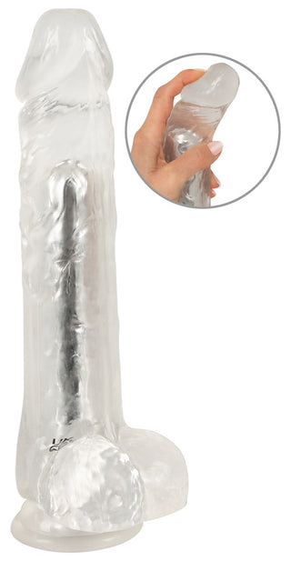 Crystal Clear Realistisk Dildo har en transparent design med realistisk textur och sugkoppsbas. En infällning visar en hand som böjer en mindre version, vilket framhäver dess flexibilitet. Med 10 vibrationslägen erbjuder den mångsidig njutning mot en vanlig vit bakgrund.