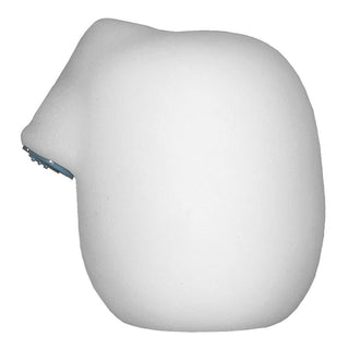 Vibeggs Twisty Tongues Sleeve är en vit, abstrakt, rundad skulptur med en liten blå del på ena sidan, som påminner om premiumstimulerande leksaker, mot en vit bakgrund.