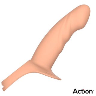 Den beige, böjda Action Strap-On med Hollow Dildo är gjord av förstklassigt silikon för en verklighetstrogen känsla. Dess släta yta och kontur ger ett naturligt utseende. Action-logotypen är placerad i det nedre högra hörnet.