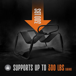 Temptasia Surrender Sexstol är en kraftig träningsutrustning med ergonomisk design som stöder upp till 300 lbs (136 kg). Den har en stor pil för maximal stabilitet, som liknar den praktiska strukturen hos en sexbänk.