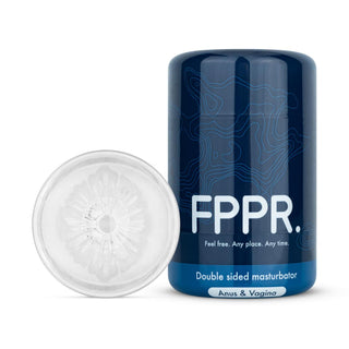 FPPR Dubbel Masturbator är en blå, dubbelsidig leksak med en transparent design och en genomskinlig ände.