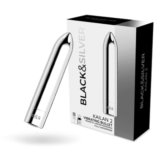 Black&Silver Kailan 2 silver vibrerande kula kommer i förpackning som visar Black & Silver varumärke och produktdetaljer, och erbjuder kraftfulla vibrator för en oförglömlig upplevelse.