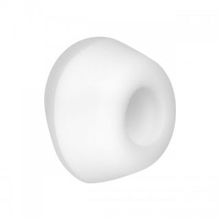 Satisfyer Pro 2 Munstycke inkluderar en vit trådlös hörsnäcka med en cirkulär design och central öppning, med fokus på hygien.