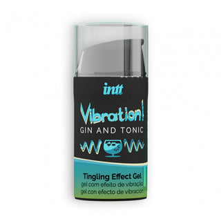 En liten flaska märkt "Vibration! Gin and Tonic" innehåller "Tingling Effect Gel" och "Intt Vibration Orgasmgel" på engelska och portugisiska. Den visar upp en svart och blågrön design med en cocktailglasgrafik, som lovar en förbättrad upplevelse med sin pirrande-effekt.