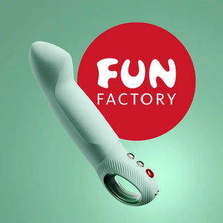 Fun Factory grön vibrator med ringhandtag och röda knappar på grön bakgrund