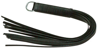 Läderflogger 45 cm är perfekt för BDSM-entusiaster, med en svart läderdesign med ett robust handtag, flera långa PU-läder-svansar och en metallögla i änden.