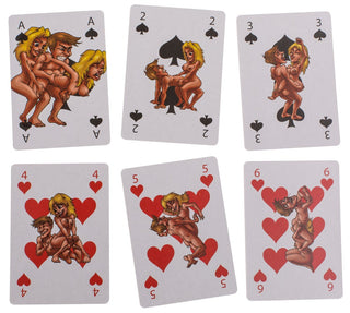 Sex Kamasutra spelkort med tecknade illustrationer har en mängd olika nummer och kostymer, som erbjuder humor och humor med vuxentema.