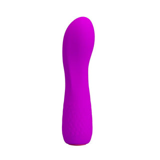 PrettyLove Adam Vibe är en kompakt vibrator i rosa medicinskt silikon med böjd, texturerad design och står upprätt mot vit bakgrund.