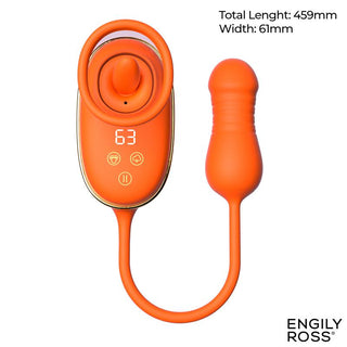 Engily Ross Lizer Pro är en orange trådlös leksak för vuxna med en digital display, kontrollknappar och bifogad silikoninsats; har ett vibrerande ägg. Måtten visas.