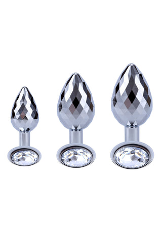 Disco Diamond Analplugg-setet innehåller tre aluminiumpluggar i små, medelstora och stora storlekar, var och en prydd med en tydlig konstdiamant vid basen med ett fantastiskt diamantmönster.