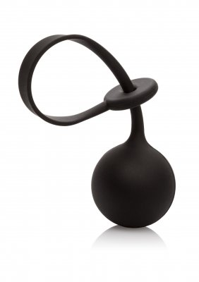 CalExotics Weighted Lasso Ring är en svart Kegel träningsboll gjord av hypoallergen silikon, med ett ögla handtag för att stärka bäckenbotten. Dess släta sfäriska design inkluderar en justerbar ring och flexibel rem för enkel borttagning.