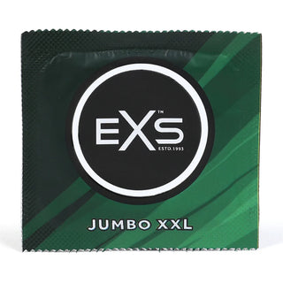 Ett grönt EXS Jumbo Kondomer 12-pack med en fet vit logotyp och text, med naturliga latexkondomer.