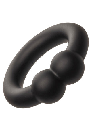 Alpha Liquid Silikon Kukring, gjord av premium svart gummi, har en slät yta med två bultformade utsprång. Dess matta finish och kontinuerliga ögla understryker dess pärldesign elegans.