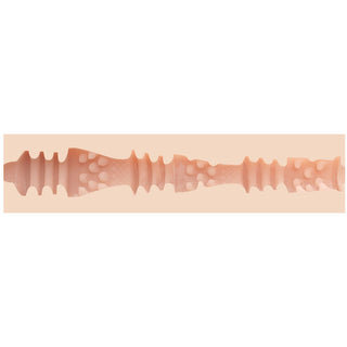 Upplev Fleshlight Lana Rhoades Anal, med ett mjukt, hudtonat SuperSkin-fodral med texturerade åsar och upphöjningar längs insidan för intensiva, realistiska analsensationer.