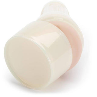 Fleshlight Lana Rhoades Anal är en hudfärgad SuperSkin-plastbehållare med lock, visad från sidan mot en vit bakgrund.