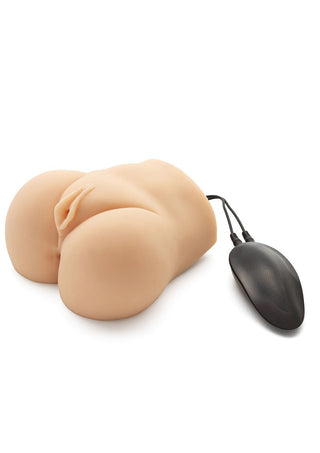 Bangers Wet Pussy Galore Vibrating är en vuxenleksak i beige silikon med en bifogad svart fjärrkontroll som erbjuder vibrationer för en realistisk upplevelse.
