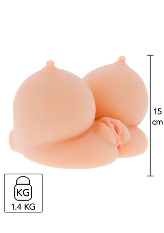 Bangers Bröst Med Lösvagina är en silikonkopia av skinkor med Realistic Love Skin, med detaljerade egenskaper, som är 15 cm lång och väger 1,4 kg, perfekt för en autentisk upplevelse.