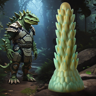 En bepansrad ödla står i en skog bredvid en hög, spetsig, äggformad Stegosaurus Dildo Silikon.