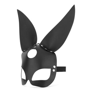 Svart Bunny Mask Läderlook med stora, spetsiga bunnyöron, ögonutskärningar och justerbart band baktill - perfekt för rollspel.
