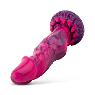 En dubbelfärgad rosa och lila silikondildo med ett texturerat, realistiskt skaft och räfflad bas, 22 cm.