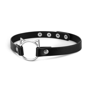 Svart konstläderhalsband med silverfärgade katöron, justerbar längd.