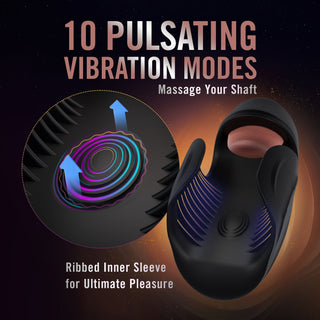M for Men Lickety Split är en svart vibratorhylsa tillverkad av kroppssäker silikon, med räfflad inre textur, glödande linjer och text som belyser dess 10 pulserande vibrationslägen. Utformad för att ge tungliknande stimulering.