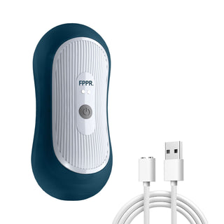 Vit oval silikonmasturbator med logotyp, strömbrytare, indikatorlampor och medföljande USB-laddningskabel.