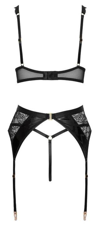 Svart underklädesset i spets och vinyl med meshdetaljer, inklusive matchande höfthållare och string, på vit bakgrund.