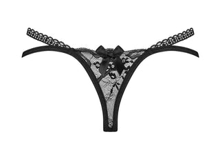 Blomentis String Svart, som visas framifrån, har invecklade blommönster, en liten central rosett och spetsdetaljer på linningen för en elegant och feminin look med en smickrande passform.