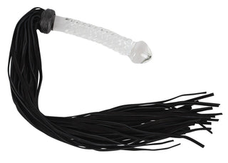 Flogger med glashandtag har ett glashandtag och flera svarta läderstjärtar – perfekt för att ge BDSM-elegans till din samling eller para ihop den med en dekorativ dildo.
