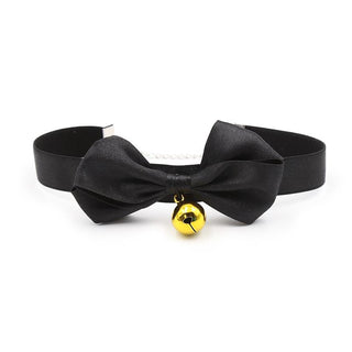 Black Bow BDSM Collar har en svart rosett i satin och en liten guldklocka i mitten; detta justerbart halsband ger lekfull charm till alla outfits.