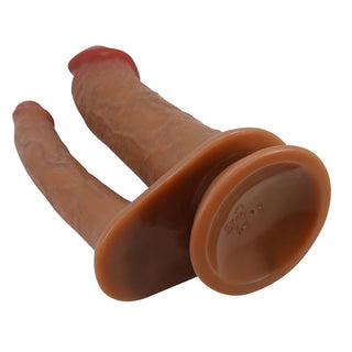 Köttfärgad dubbeländad dildo av silikon med realistisk textur, sugkoppsbas och inbyggd vibrator.