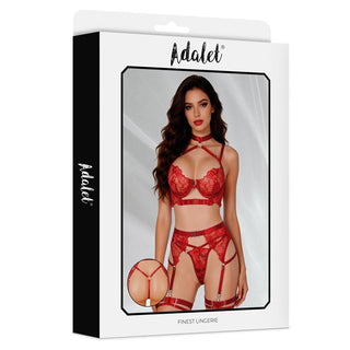Adalet Hyacinth BH, strumpeband och string i genomskinlig lavendelfärgad spets med satindetaljer från kollektionen ”bekvämt underkläder”.