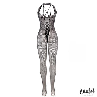 Adalet Sarah Fishnet Bodystocking har ett intrikat frontmönster i svart, visat på en vit bakgrund - perfekt för dig som letar efter sensuella underkläder från Adalet Lingerie.