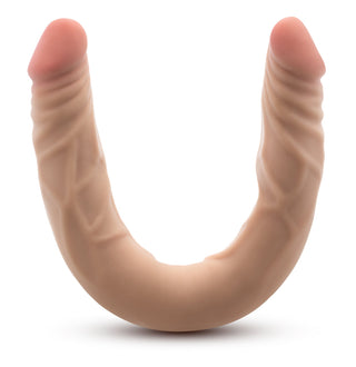 Dubbeldildo, 35 cm, kroppssäkert material, beige färg, formbar och realistisk struktur mot vit bakgrund.