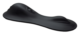 A Cowgirl Rodeo Rumbler Ride-On har ett konturerat svart handledsstöd med upphöjt och indraget stöd för handsfree-användning och överlägsen ergonomisk komfort.