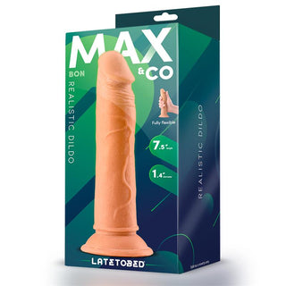 Ljusrosa dildo i säkert material, 19 cm lång med sugkopp och realistisk form.