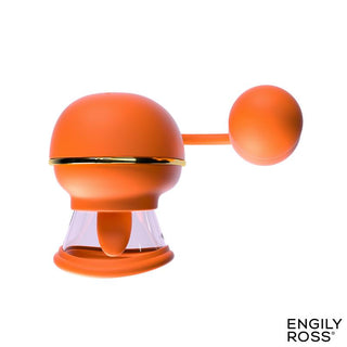 Engily Ross Lizer Pro är en orange, modern kökspryl med guldfärgad accent, runt handtag, genomskinlig nedre del som en vakuumpump och med Engily Ross logotyp.
