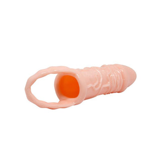 PrettyLove Penissleeve 16 cm är en köttfärgad silikonhylsa med en strukturerad yta och en ring i ena änden, utformad som en penisförlängare, visad på en vit bakgrund.