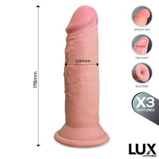 Lux Wolf Mjuk Dildo 17 cm: Realistisk dildo med naturtrogen textur, mätare och sugkopp för strap-on-bruk. LUX-modell med trippel densitet och 3X textur.