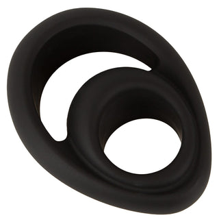 Erecto Cock & Ball Ring är en svart silikonleksak med en oval form och två olika stora cirkulära öppningar, utformade för att öka erektion och komfort.
