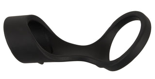 Erecto Cock Sleeve Ball Ring är en svart silikonprodukt med två anslutna öglor i olika storlekar, utformad för att bäras som både en kukhylsa och en bekväm bollring.