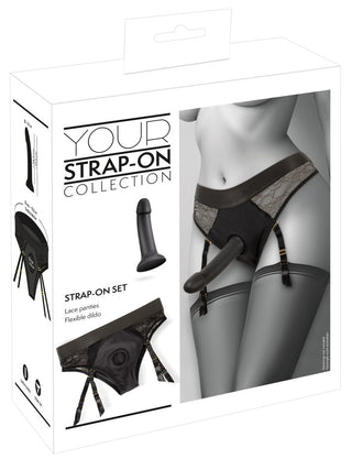 Ask för Strap-on Trosor med Dildo, inkluderar spetstrosor och en svart Silkeslen silikondildo för G-punkts- eller prostatastimulering, med produktbilder och detaljerad beskrivning.