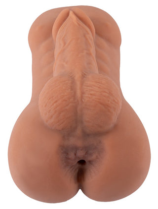 Analmasturbator i silikon i form av en man, i hudfärg, med realistiska detaljer, avbildad mot en vit bakgrund.
