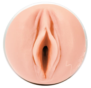 Realistisk silikonmasturbator i ljus hudton, cylindrisk design, visad uppifrån och ner.