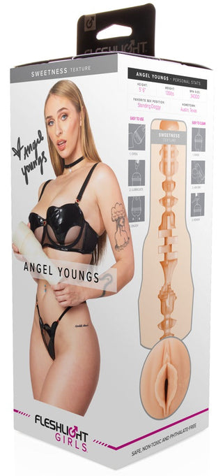Fleshlight Angel Youngs Masturbator, genomskinligt material, tillverkad av Superskin, med texturerad interiör och diskret fodraldesign.