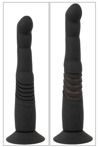 Två vyer av G- & P-Spot Thrusting Vibrator i svart, tillverkad av kroppsvänlig silikon, med räfflad design, sugplatta och kontrollknappar på handtaget.