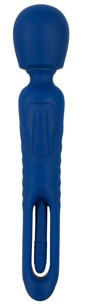 2in1 Wand med Flicking Tongue har en blå silikondesign med ett rundat huvud, texturerat grepp och en flexibel massagedel. Dess kontrollpanel har centralt placerade knappar, och det öglaformade handtaget säkerställer ett enkelt grepp för en förbättrad avslappningsupplevelse.
