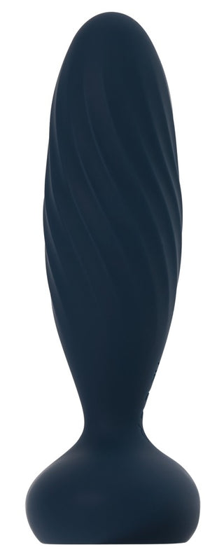 SVAKOM Jordan Buttplug är en mörkblå silikonplugg med en vriden, texturerad design, utsvängd bas, SVAKOM Intelligent Mode och är helt vattentät för äventyrlig lek.